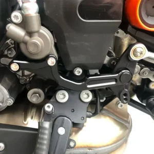 Schalthebel-Unterstützung KTM 1290 Super Duke R montiert